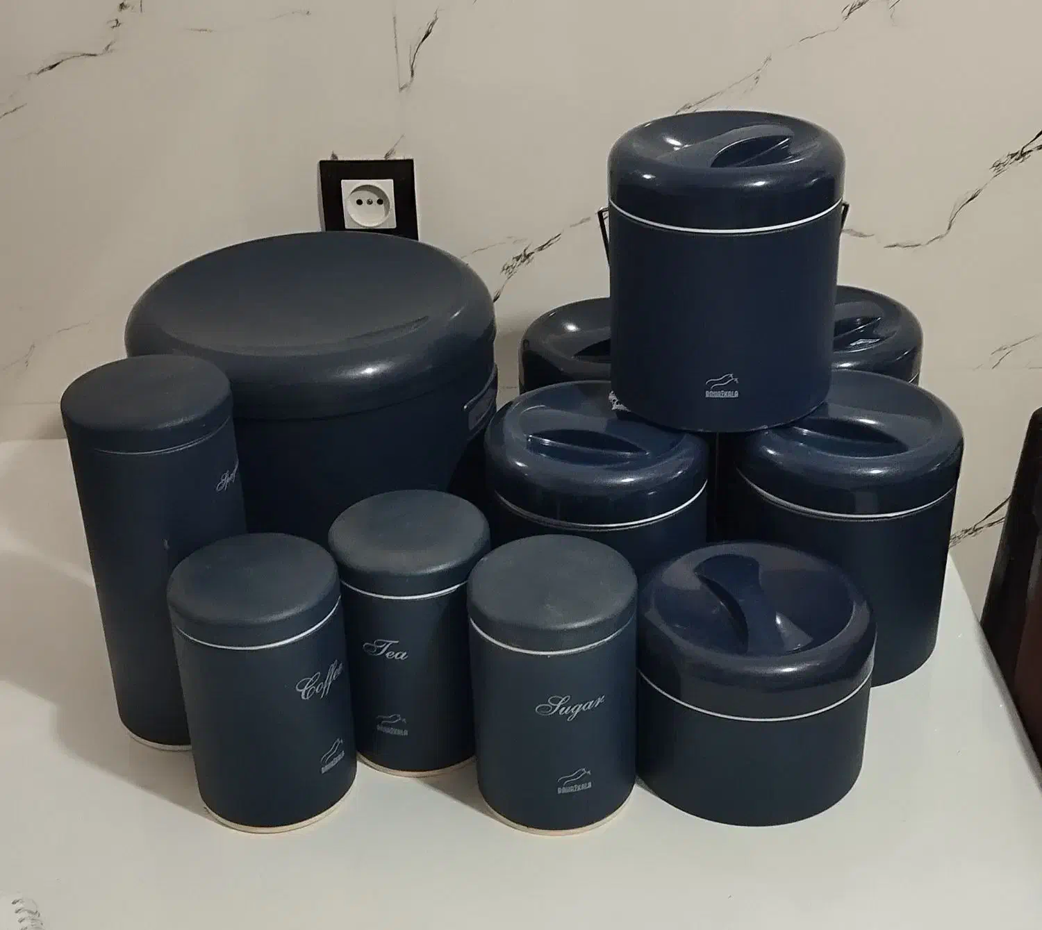 سرویس اورانوس|ظروف نگهدارنده، پلاستیکی، یکبارمصرف|همدان, |دیوار