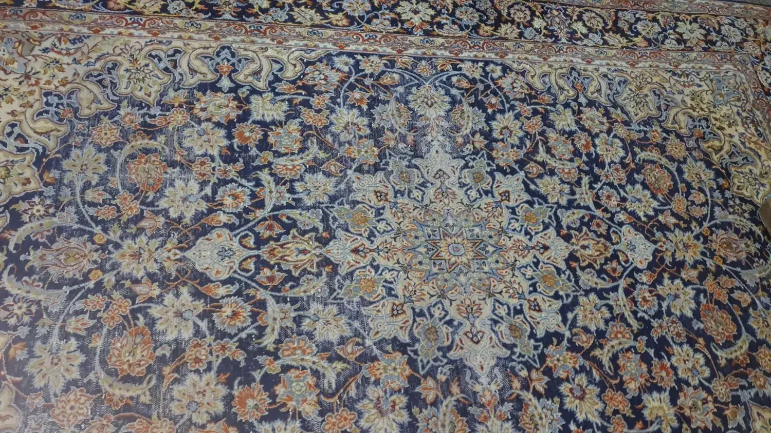 ۴ عدد فرش|فرش|نجف‌آباد, فردوسی شمالی|دیوار