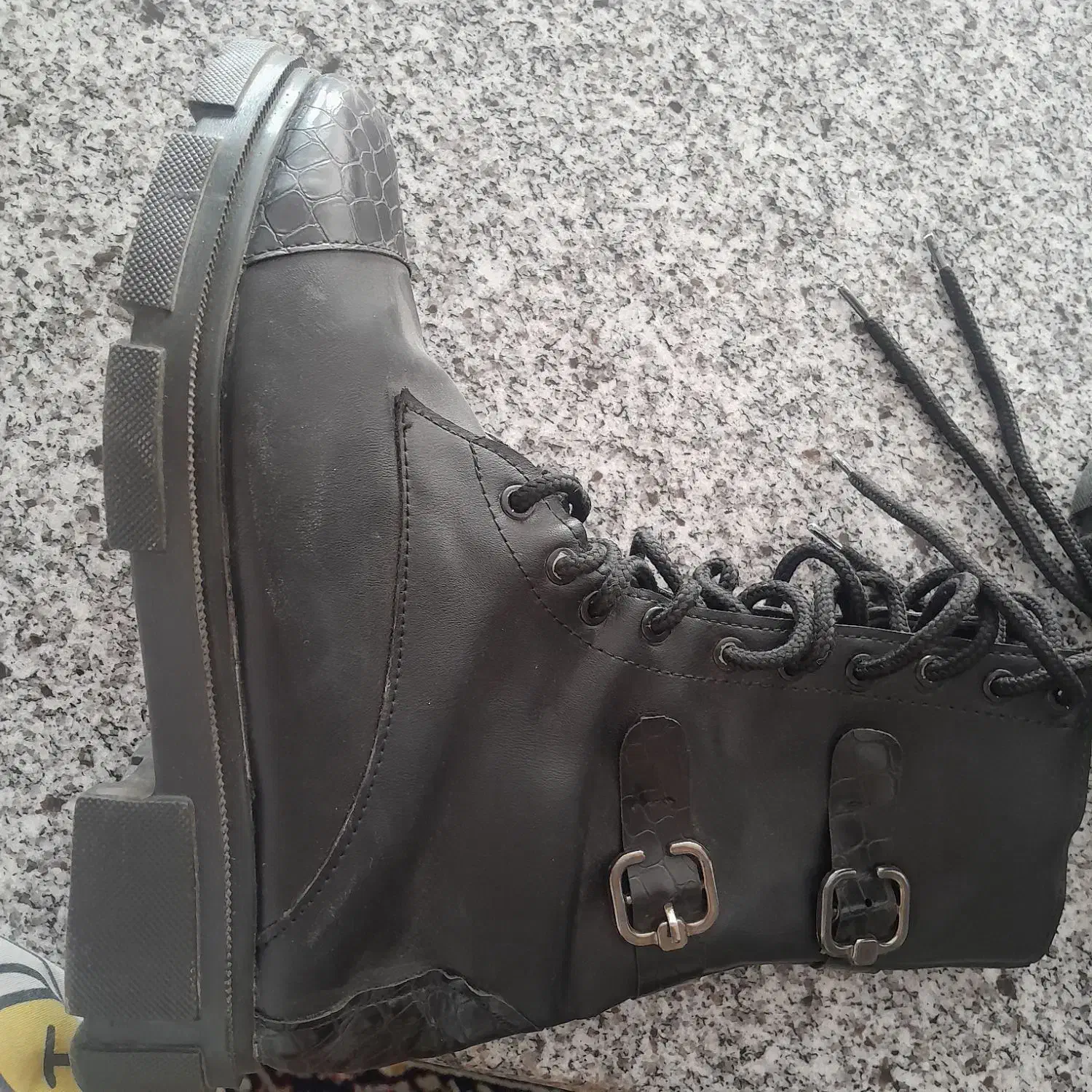 پوتین نو|کیف، کفش، کمربند|فسا, |دیوار