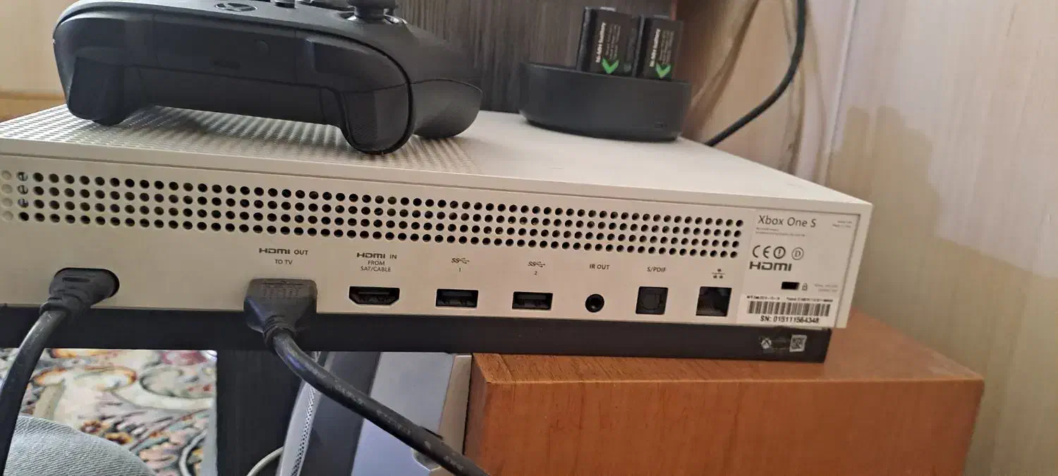 Xbox one s|کنسول، بازی ویدئویی و آنلاین|رباط‌کریم, رباط‌کریم|دیوار