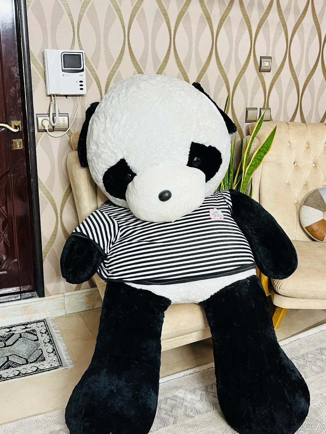 عروسک بزرگ پاندا|اسباب‌‌بازی|اصفهان, باغ نگاره|دیوار