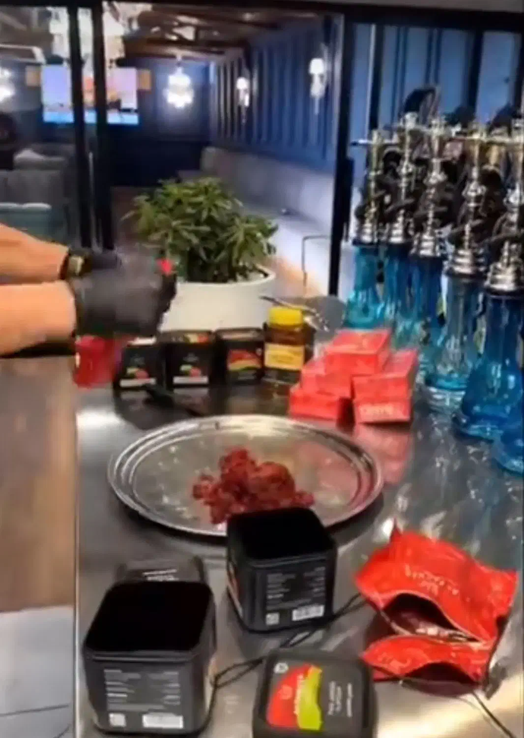 کارگر با تجربه قهوه‌ خانه|استخدام خدمات فروشگاه و رستوران|تهران, علی‌آباد|دیوار