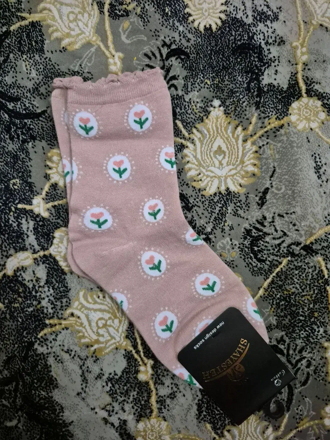 جوراب گل گلی|لباس|قم, قلعه یزدیها|دیوار