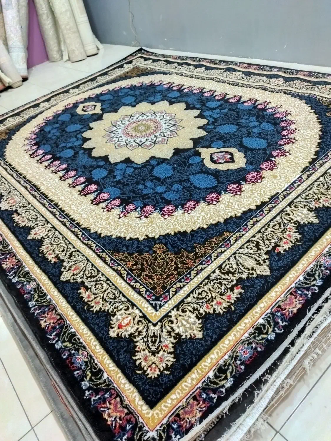 فرش زیباپسند|فرش|گرگان, |دیوار