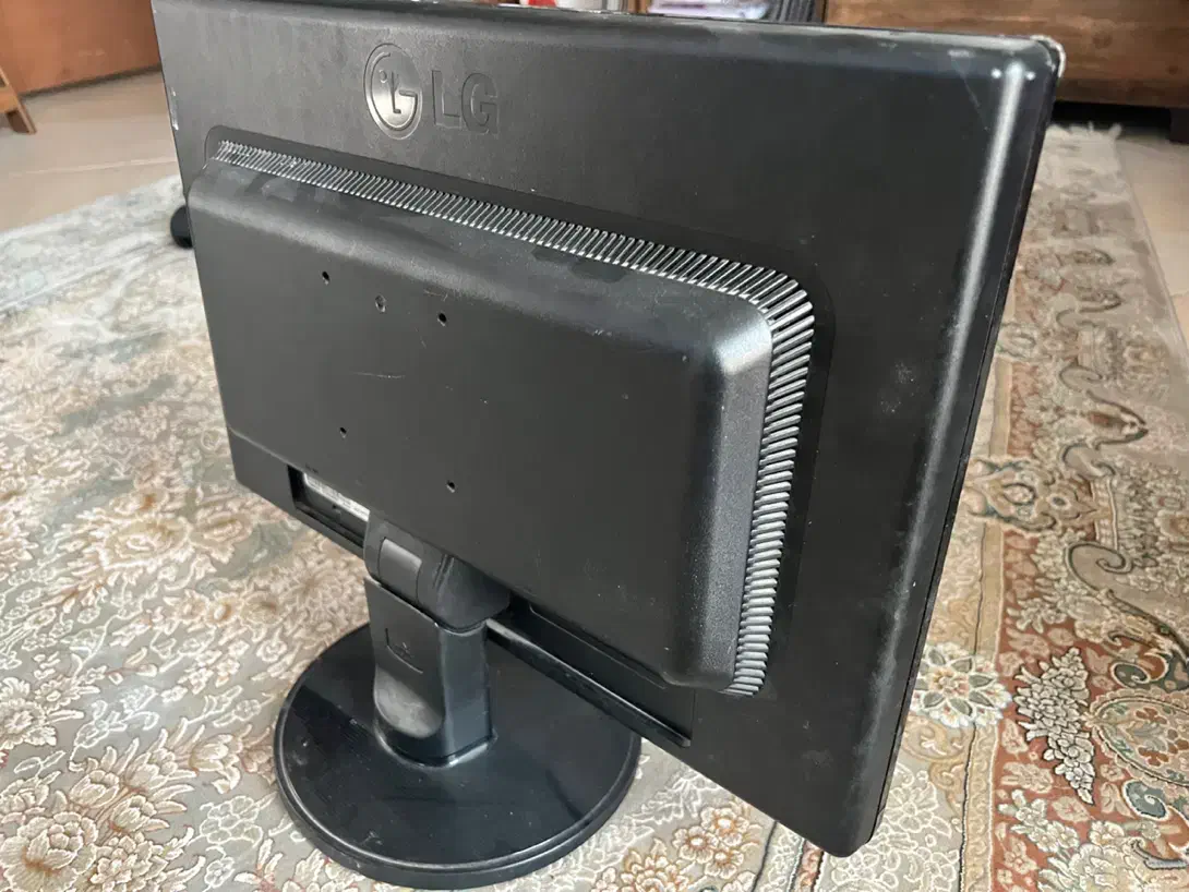 مانیتور ال جی اصل|قطعات و لوازم جانبی رایانه|کرمان, |دیوار