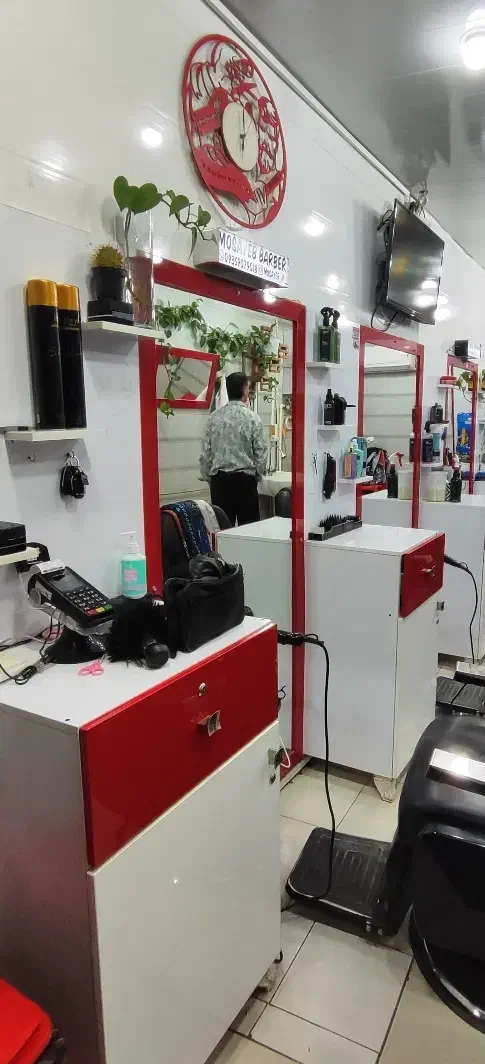 دکور ارایشگاه|آرایشگاه و سالن‌های زیبایی|مرودشت, ابوذر جنوبی|دیوار