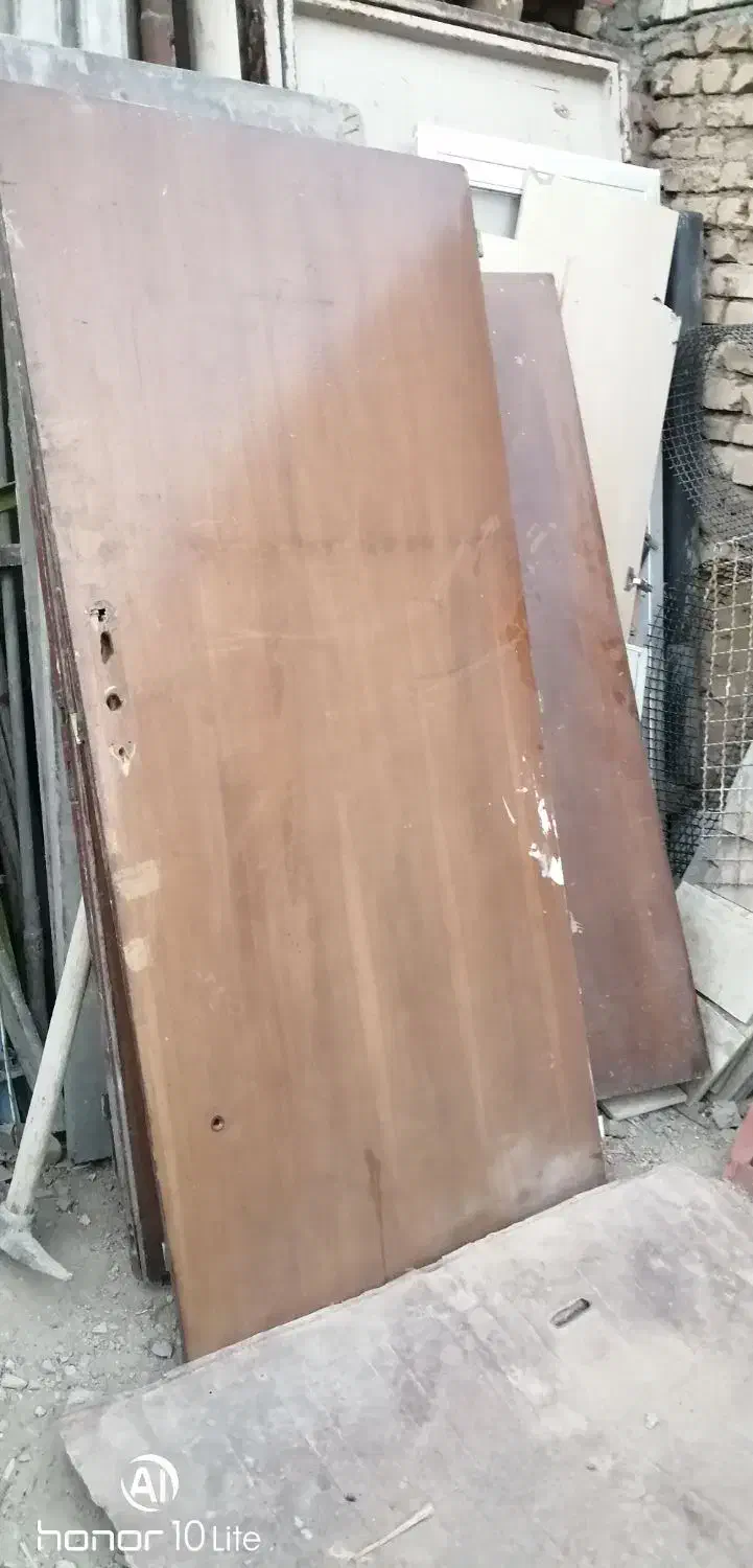 درب چوبی|مصالح و تجهیزات ساختمان|حبیب آباد, |دیوار