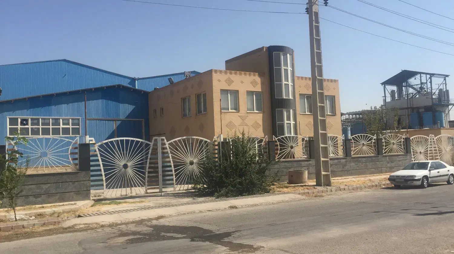 رهن و اجاره یا فروش کارخانه صنعتی در شهرک سلیمی|اجارهٔ دفتر صنعتی، کشاورزی، تجاری|ممقان, |دیوار