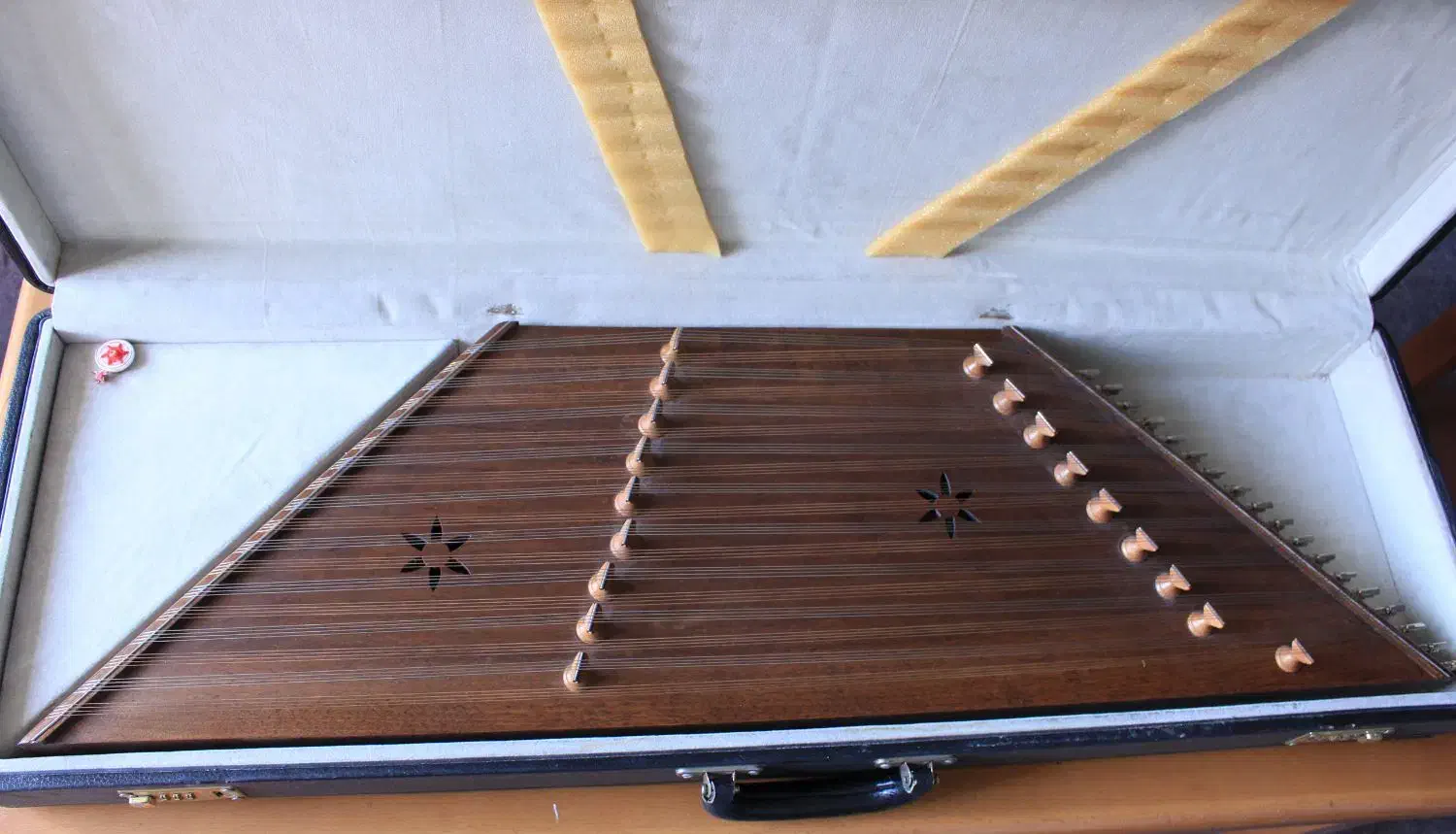 سنتور قدیمی علی بهمنی|سازهای سنتی|کرج, فاز ۳ گوهردشت|دیوار