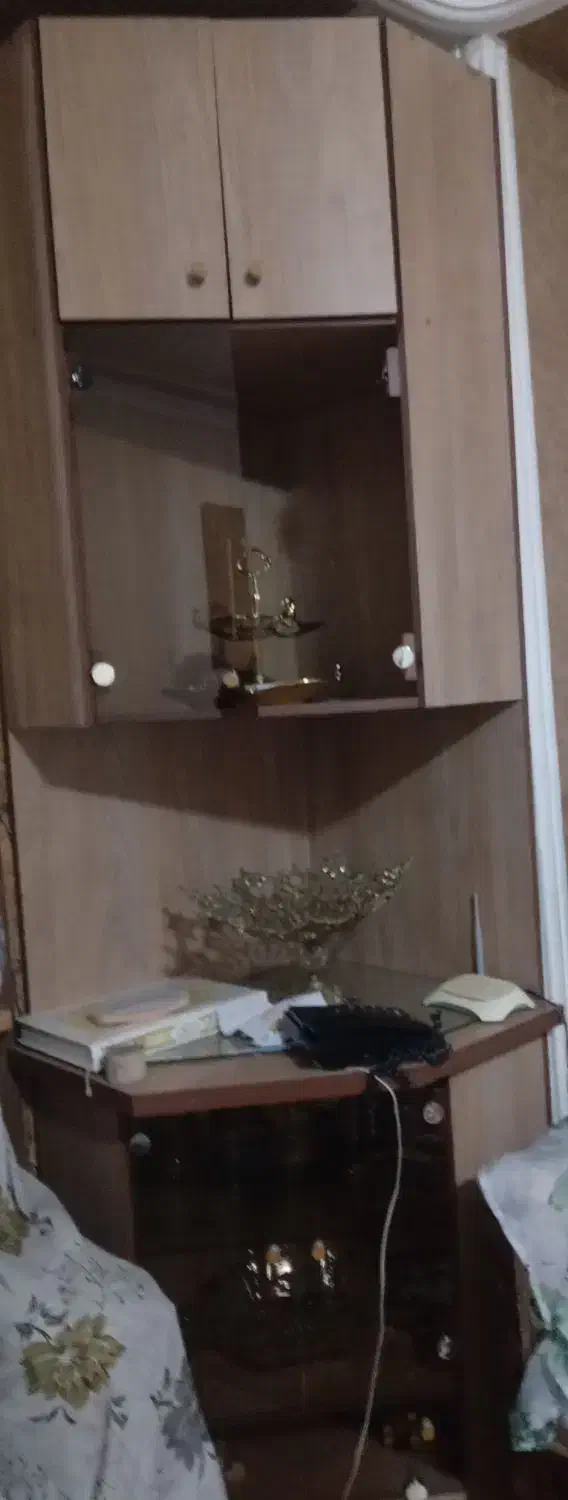 کمد گوشه|بوفه، ویترین، کنسول|تبریز, |دیوار