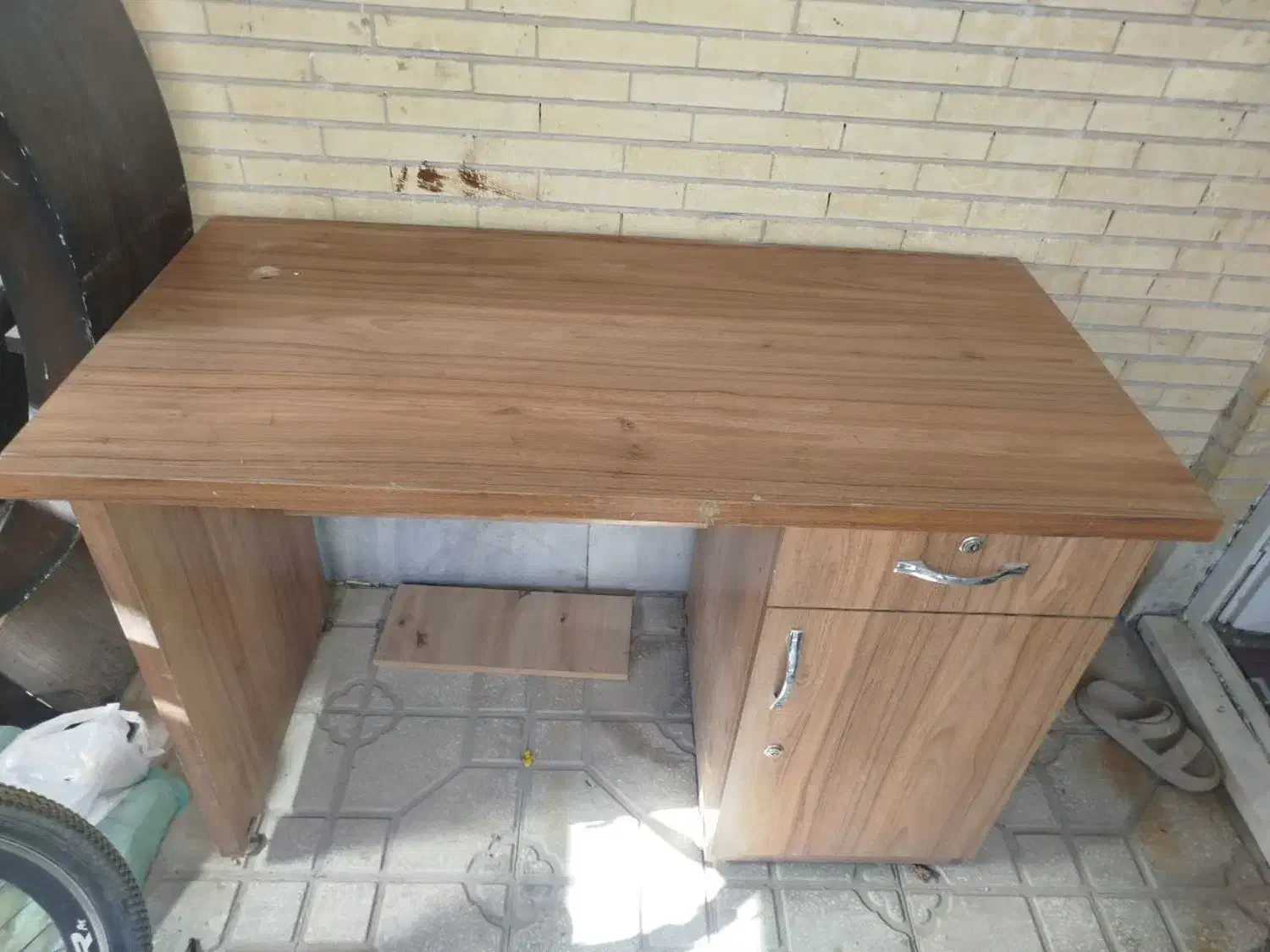 میز کامپیوتر یا میز تحریر|میز تحریر و کامپیوتر|یزد, |دیوار