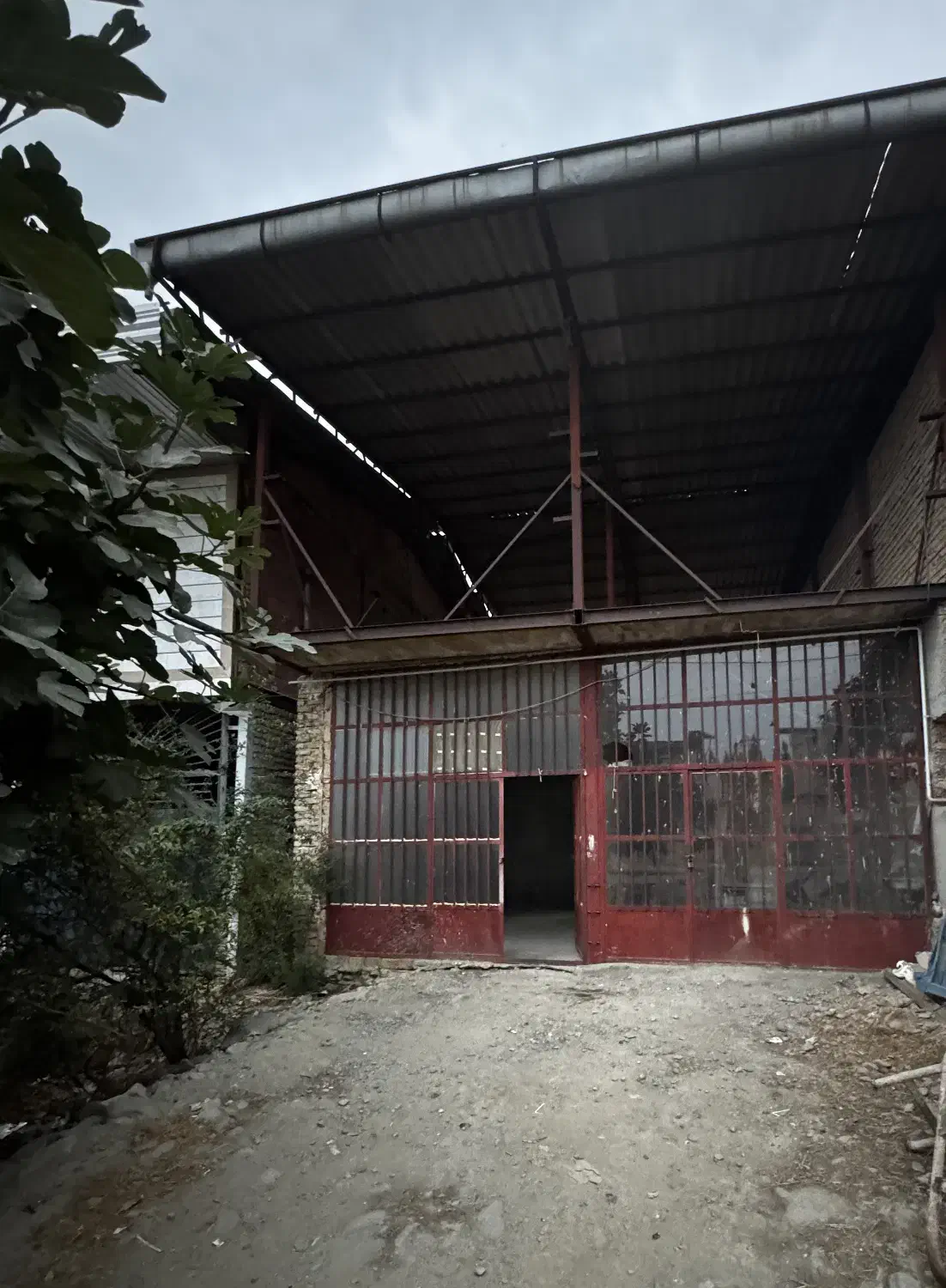 فروش خانه ویلایی به همراه دو عدد مغازه|فروش خانه و ویلا|نوکنده, |دیوار