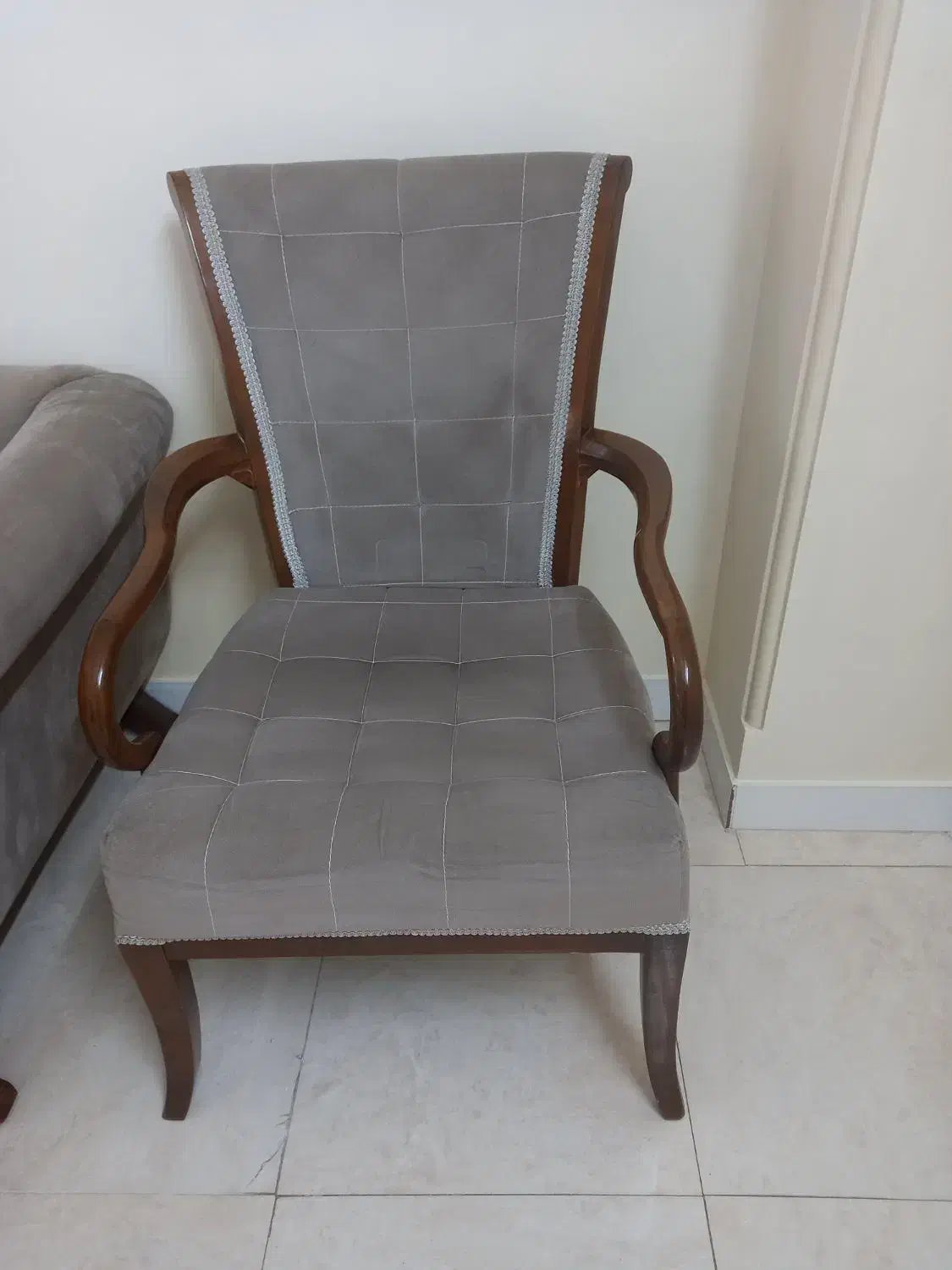 مبلمان|مبلمان خانگی و میز عسلی|تهران, تختی|دیوار