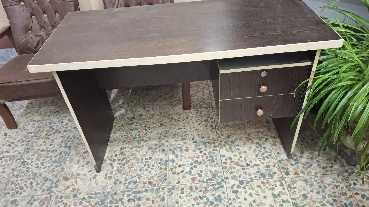 صندلی ومیز اداری|مبلمان اداری|ملایر, |دیوار