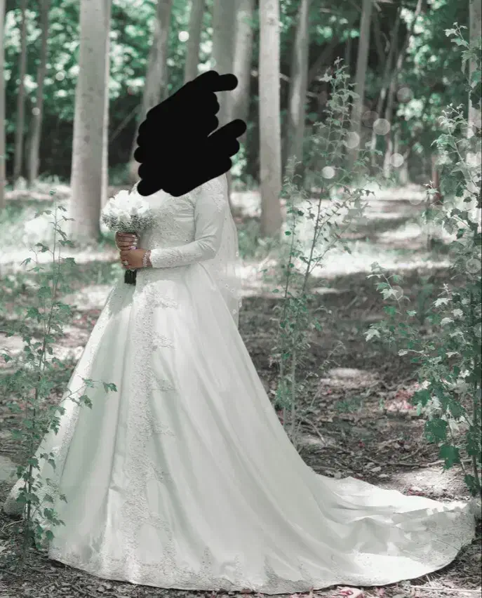 لباس عروس|لباس|اصفهان, سنجوانمره|دیوار