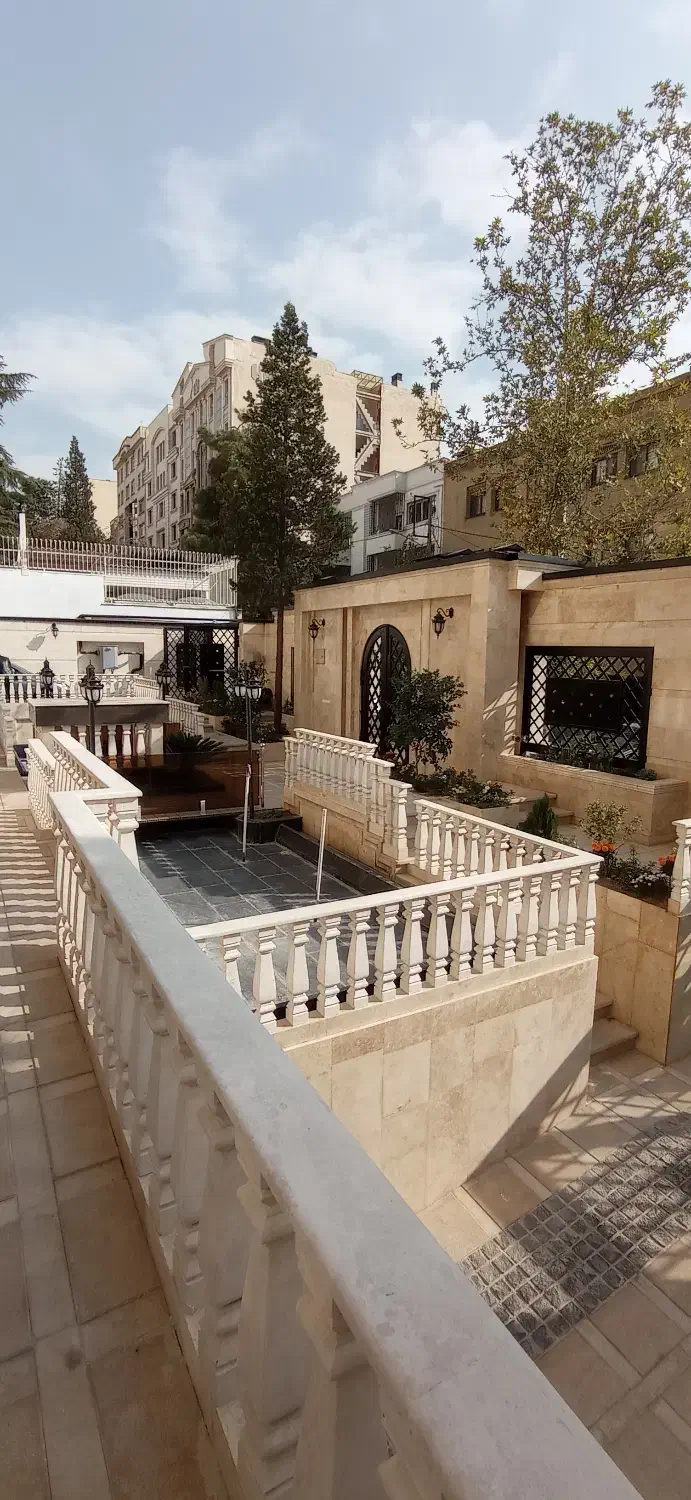 نظافت راه پله منازل و مشاعات|خدمات نظافت|تهران, فلسطین (میدان انقلاب)|دیوار