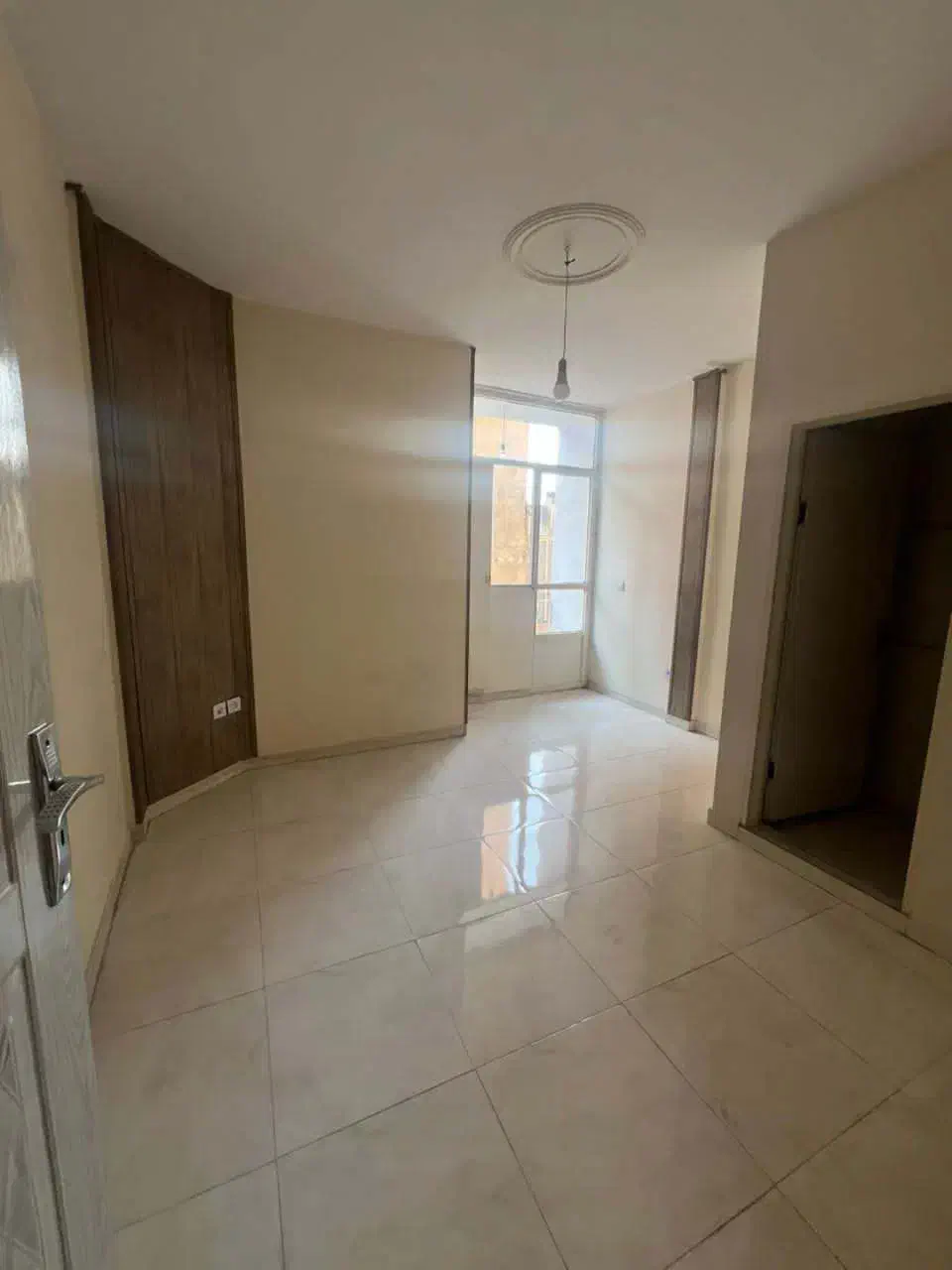 ۵۰ متر/خوش نقشه/نورخور/لوکیشن مترو/بالکن