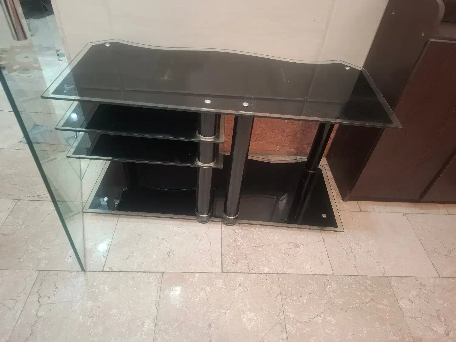 میز تلویزیون شیشه ایی|میز تلویزیون|تهران, شهرک ولیعصر شمالی|دیوار