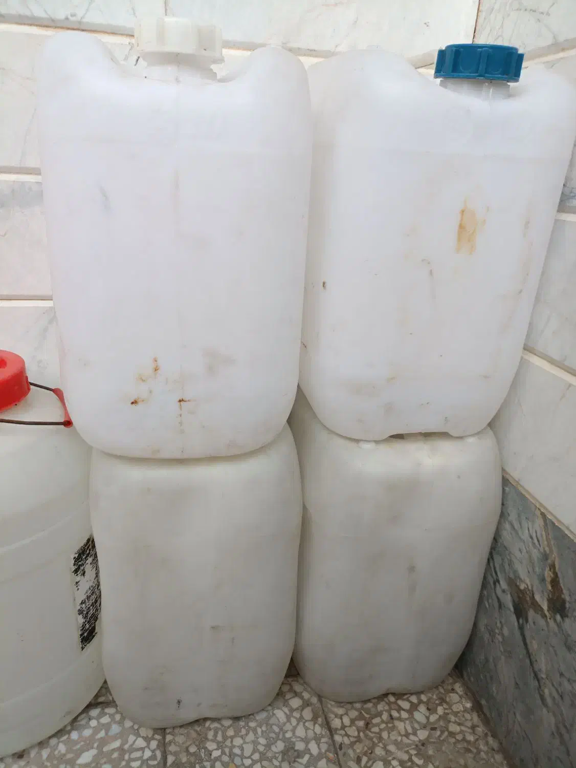 دبه آب|ظروف نگهدارنده، پلاستیکی، یک‌بارمصرف|قم, شهرک سازمان آب|دیوار