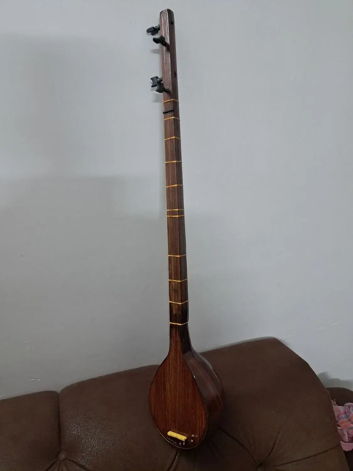 سه تا تزئنی|سازهای سنتی|نیشابور, گنبد سبز|دیوار