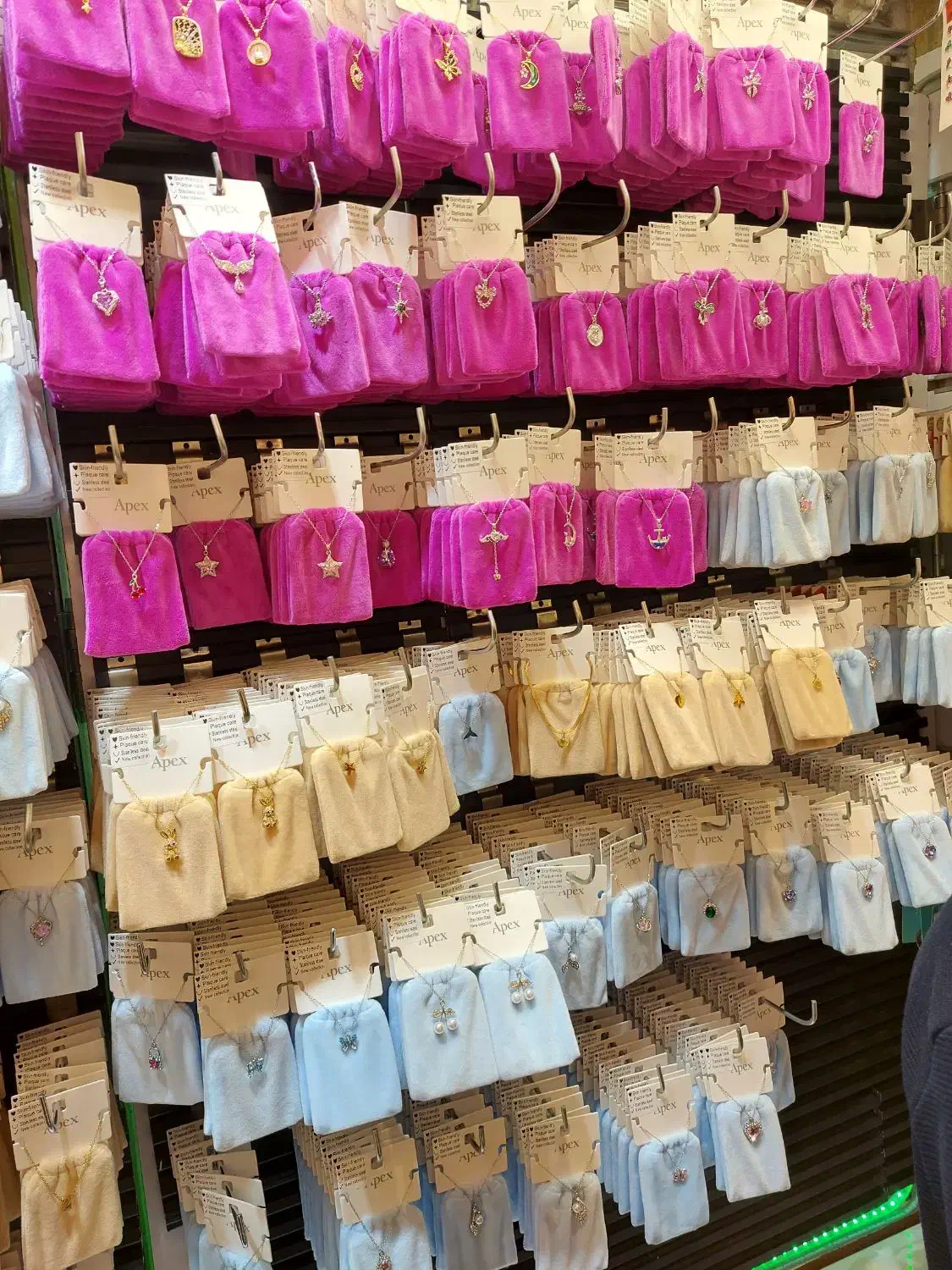 بدلیجات عمده در بازار تهران پخش عمده|بدلیجات|تهران, بازار|دیوار