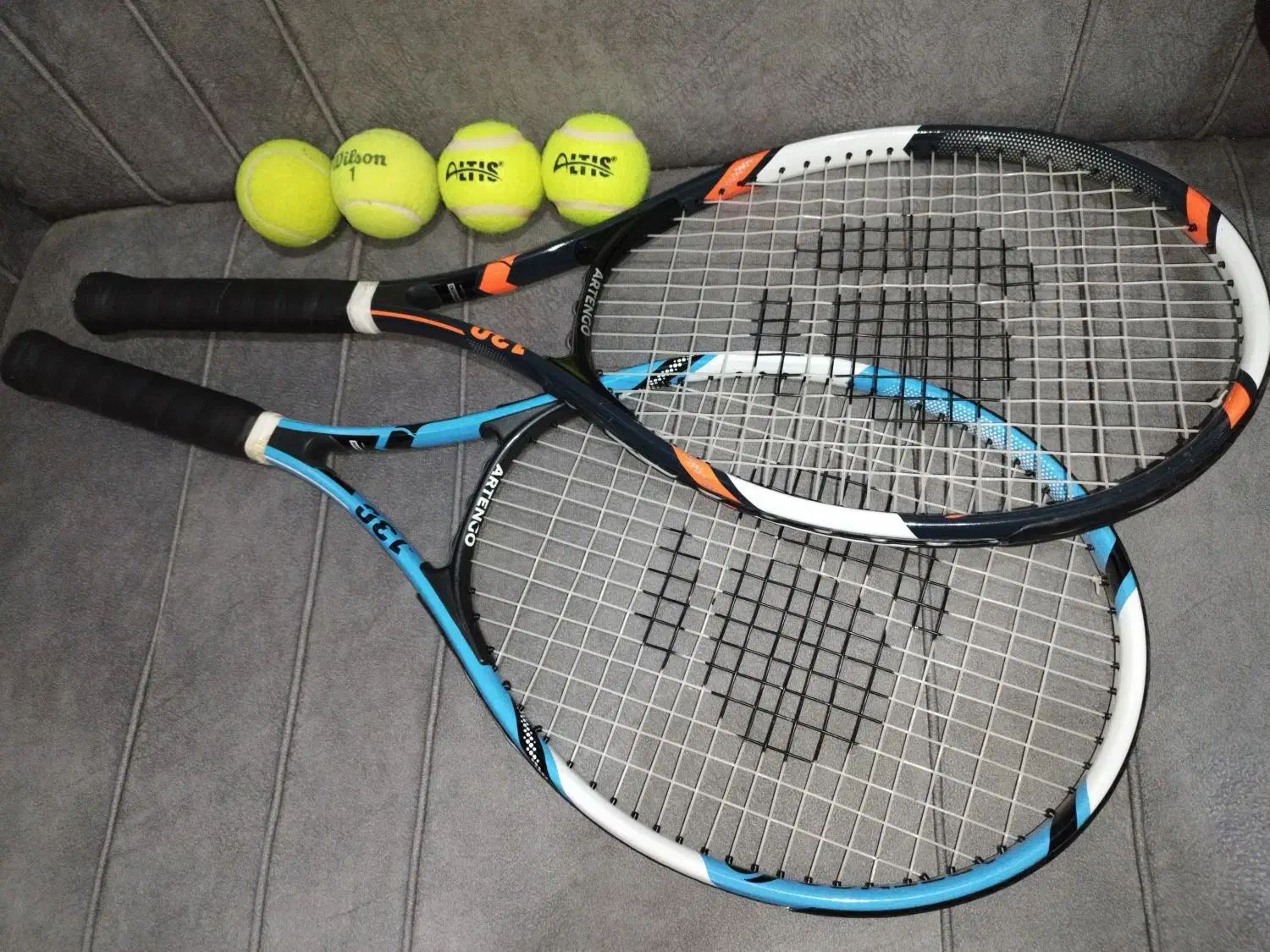 دو راکت تنیس decathlon همراه ۴ توپ و کیف|ورزش‌های توپی|فردیس, دهکده|دیوار