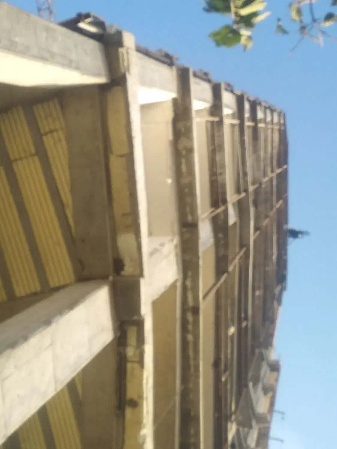 نصب والپست ونعل درگاه دروپنجره منبع آتش‌نشانی و..|خدمات پیشه و مهارت|شیراز, لاله|دیوار