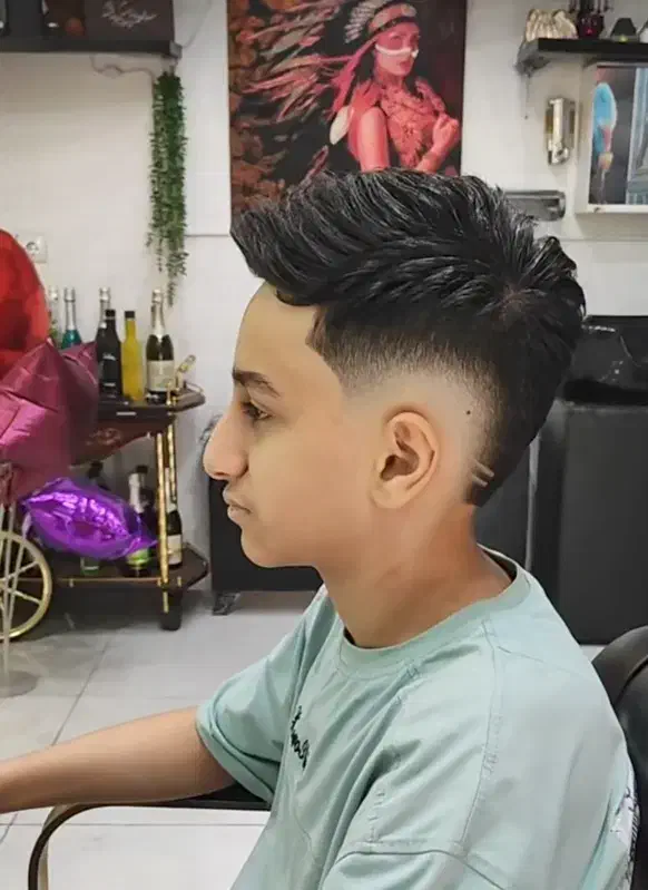 استخدام آرایشگر ماهر به صورت کرایه صندلی|استخدام درمانی، زیبایی، بهداشتی|اهواز, فاز ۲ پادادشهر|دیوار