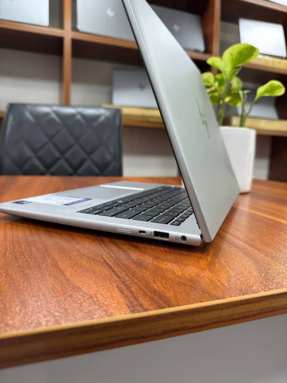 لپتاپ سبک و جمع جور نسل 2024 Hp zbook Firfly|رایانه همراه|تهران, فلسطین (میدان انقلاب)|دیوار