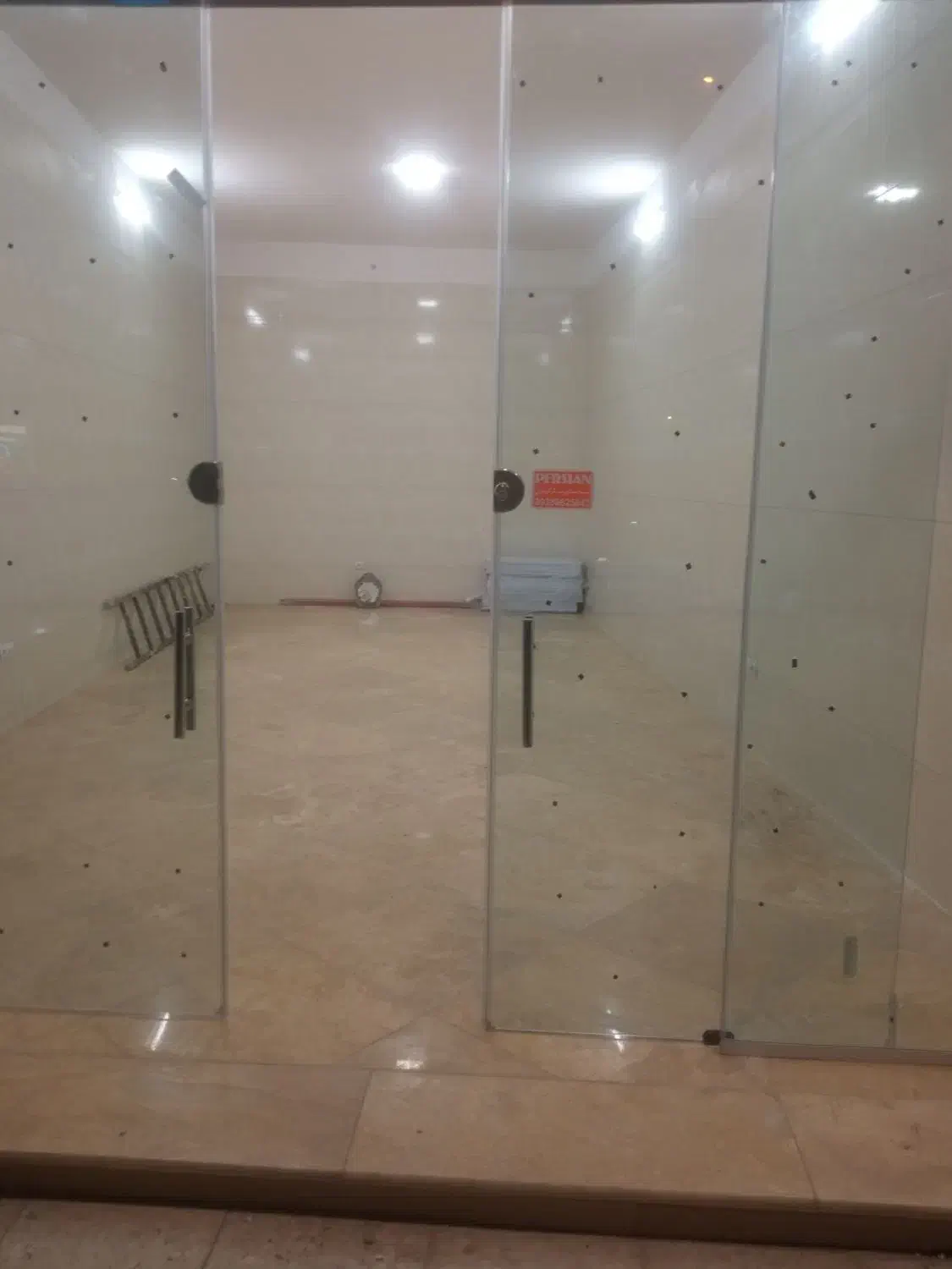 مغازه تجاری تک برگ سندجاده خرم آباد|فروش مغازه و غرفه|بروجرد, |دیوار