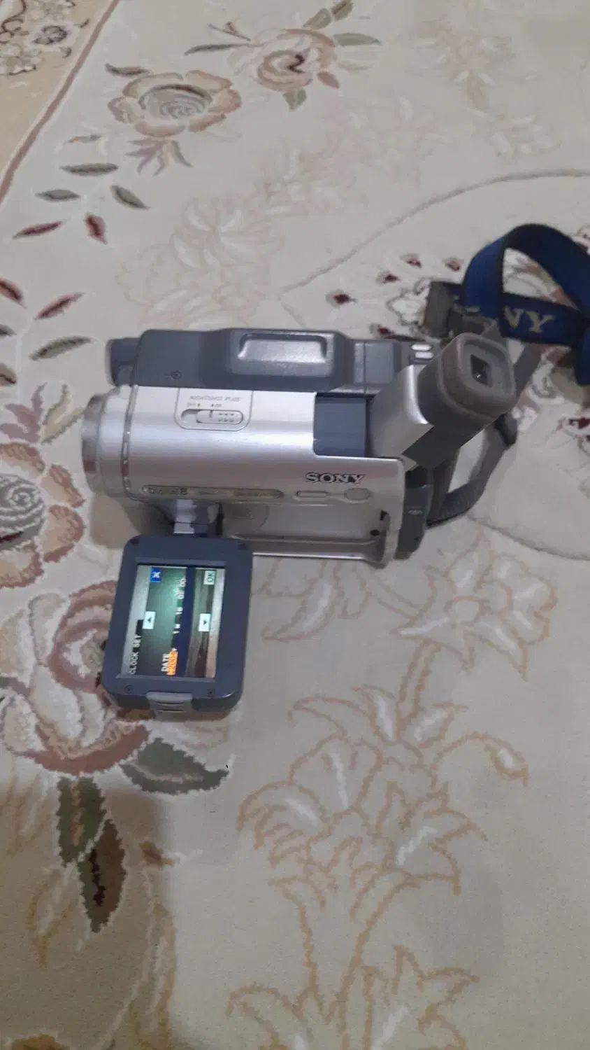 یک عدوربین فیلمبرداری سونی سالم درحدبفروش میرسد|دوربین عکاسی و فیلمبرداری|نظرآباد, مسکن مهر نظرآباد|دیوار