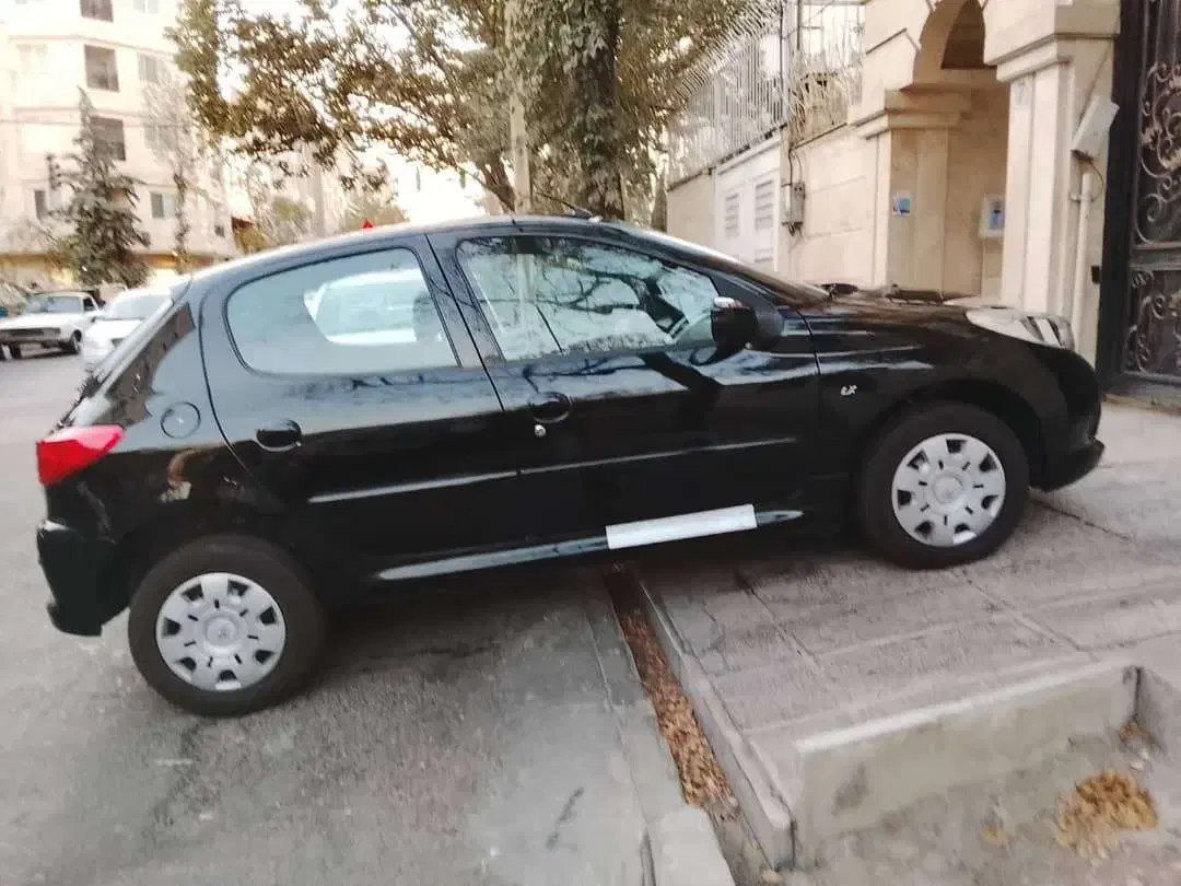 پژو۲۰۷مشکی|خودرو سواری و وانت|تهران, فدک|دیوار