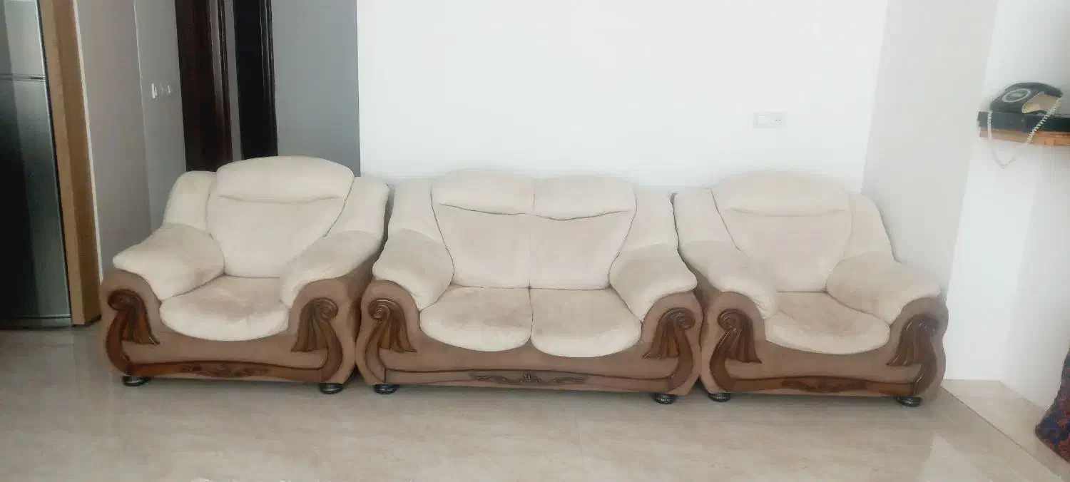 مبل کهنه|مبلمان خانگی و میز عسلی|آران و بیدگل, |دیوار