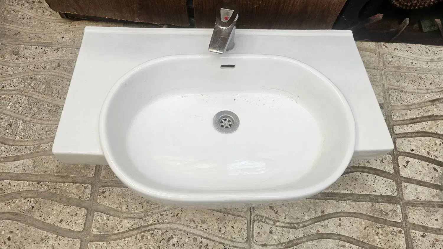 روشویی|لوازم سرویس بهداشتی|اراک, |دیوار