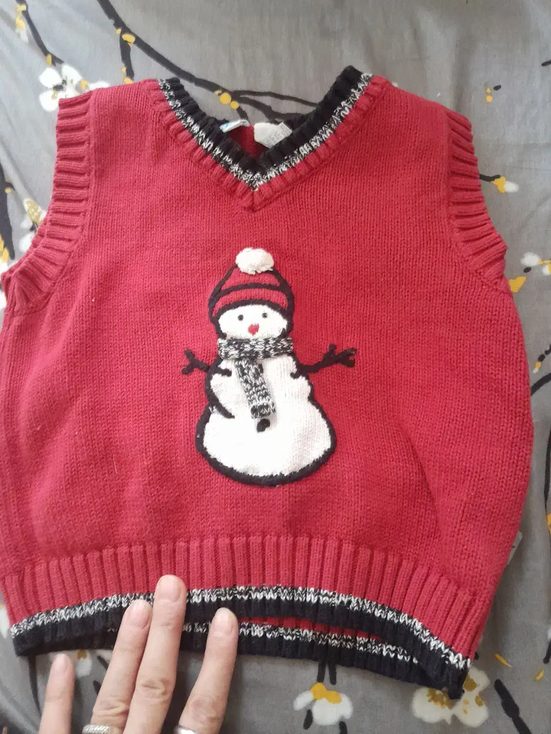 تعدادی لباس کودکانه در حد نو حدود ۲ تا ۳ ساله|کفش و لباس بچه|شیراز, شهرک سراج‎|دیوار