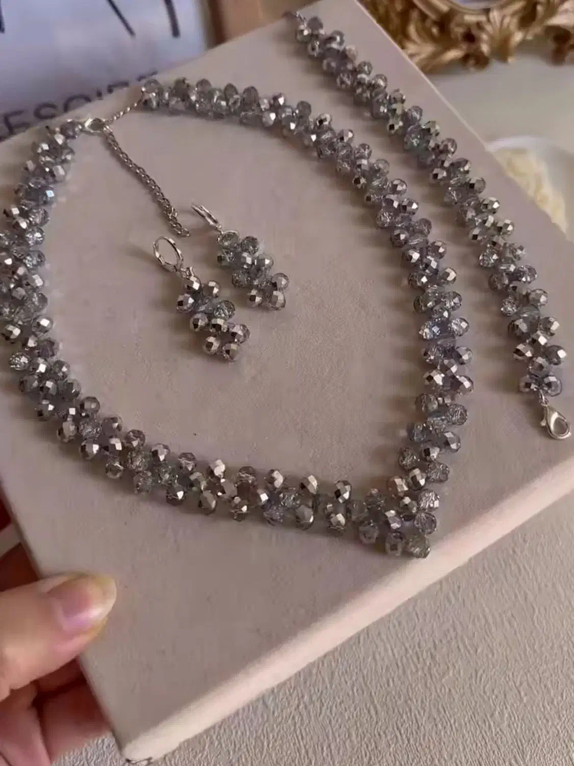 ست گردنبند و گشواره|زیورآلات و اکسسوری|سلماس, |دیوار