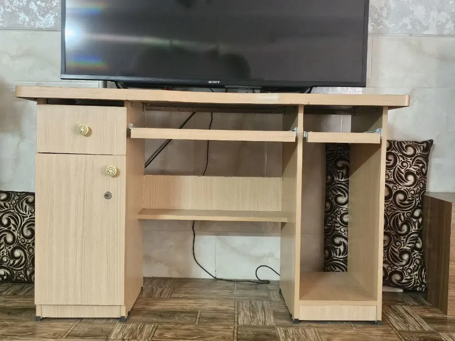 میز کامپیوتر|میز تحریر و کامپیوتر|کاشان, شهرک انقلاب|دیوار