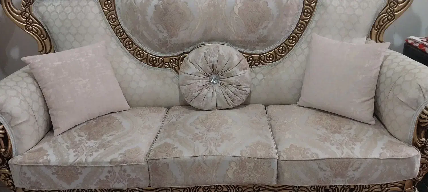 مبل سلطنتی ۷نفره نو|مبلمان خانگی و میز عسلی|مرند, |دیوار