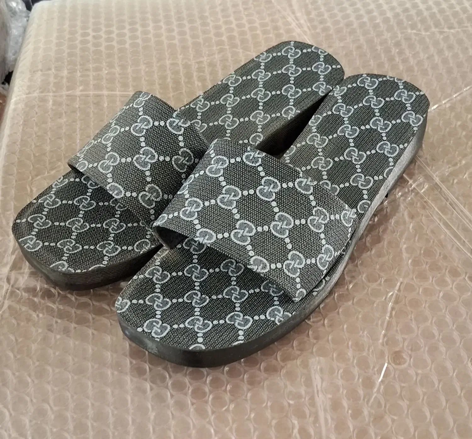 دمپایی روفرشی سایز 39|کیف، کفش، کمربند|خرمآباد, |دیوار