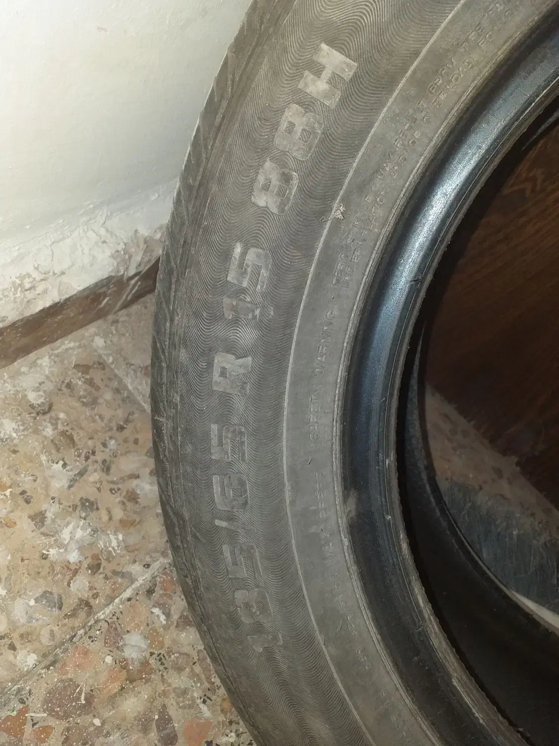 یک جفت لاستیک 185/65/15|قطعات یدکی و لوازم جانبی|اصفهان, رکن الدوله غربی|دیوار