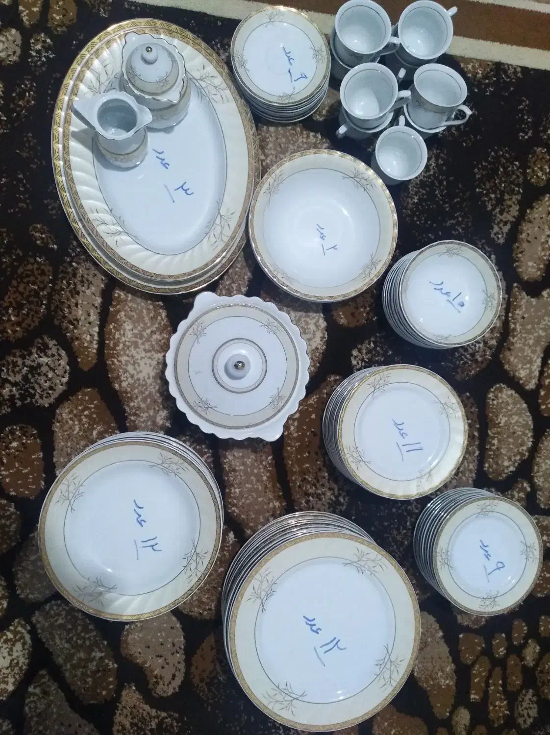 سرویس چینی 12نفره|ظروف سرو و پذیرایی|قشم, |دیوار