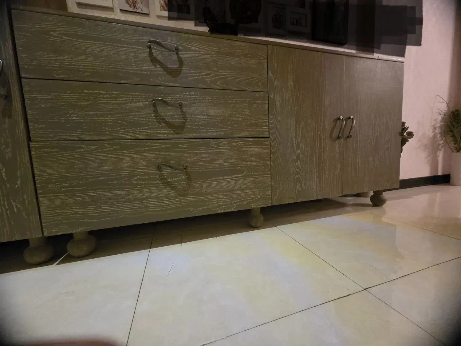 بوفه دو تکه از جنس چوب|بوفه، ویترین، کنسول|قم, بکایی|دیوار