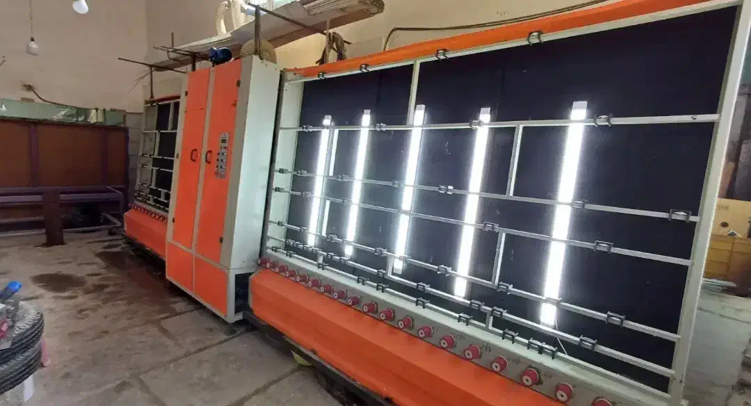 دستگاه شستشوی شیشه دوجداره ۱۷۰ در حد نو|ماشین‌آلات صنعتی|اصفهان, دانشگاه اصفهان|دیوار