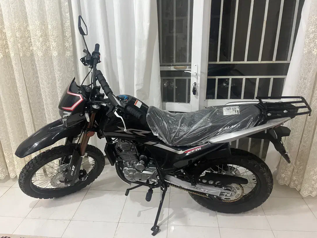 فلات xr250|موتورسیکلت|اصفهان, کوی امیریه|دیوار