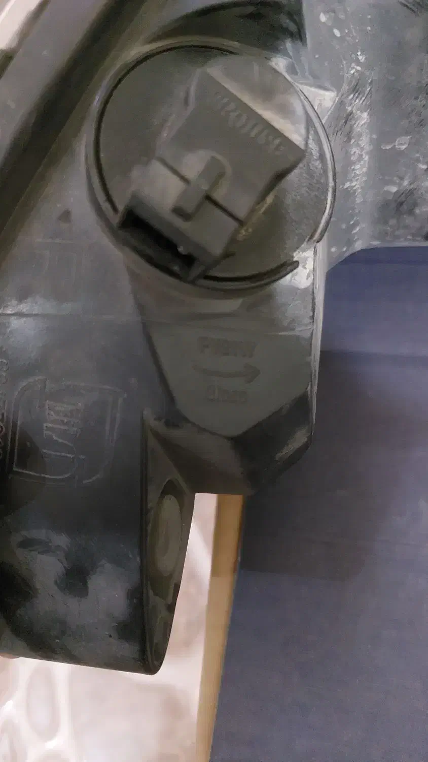 چراغ جلو ۲۰۶ سالم|قطعات یدکی و لوازم جانبی|لاهیجان, لیالستان|دیوار