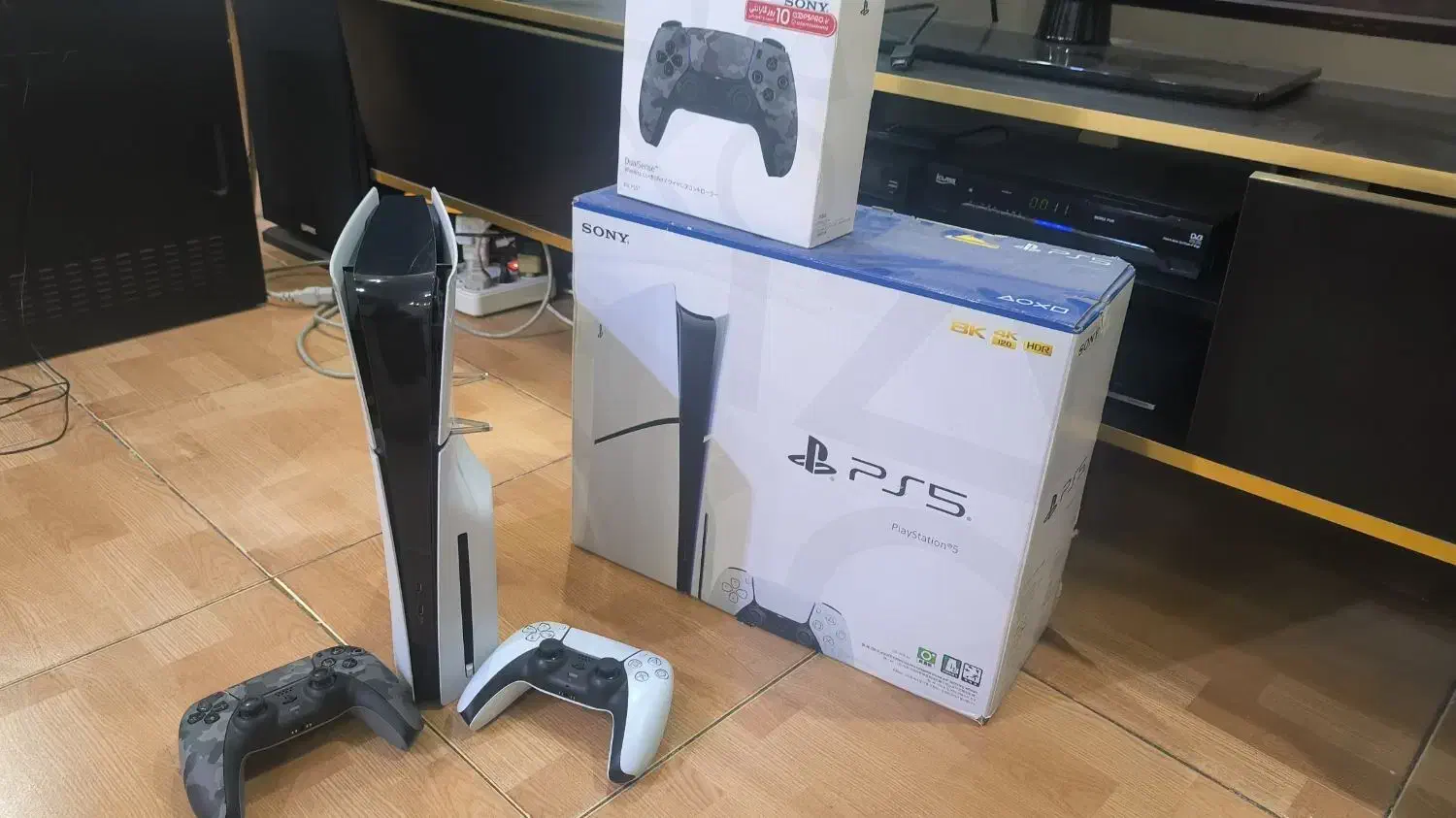 Ps5 Slim دیسک خور  دو دسته در حد نو|کنسول، بازی ویدئویی و آنلاین|تهران, آبشار|دیوار