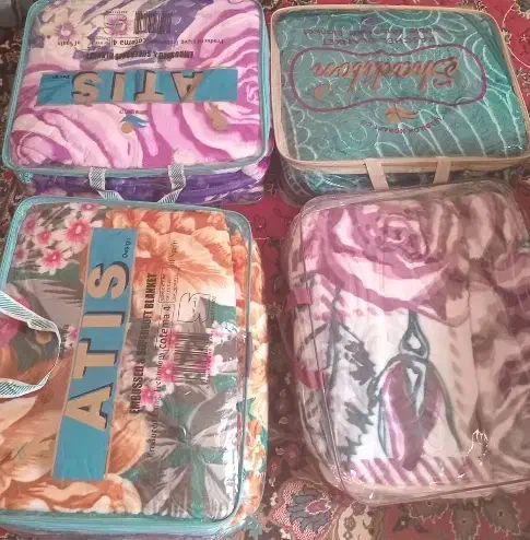 پتو گل برجسته|رختخواب، بالش، پتو|نیشابور, مبارکه|دیوار