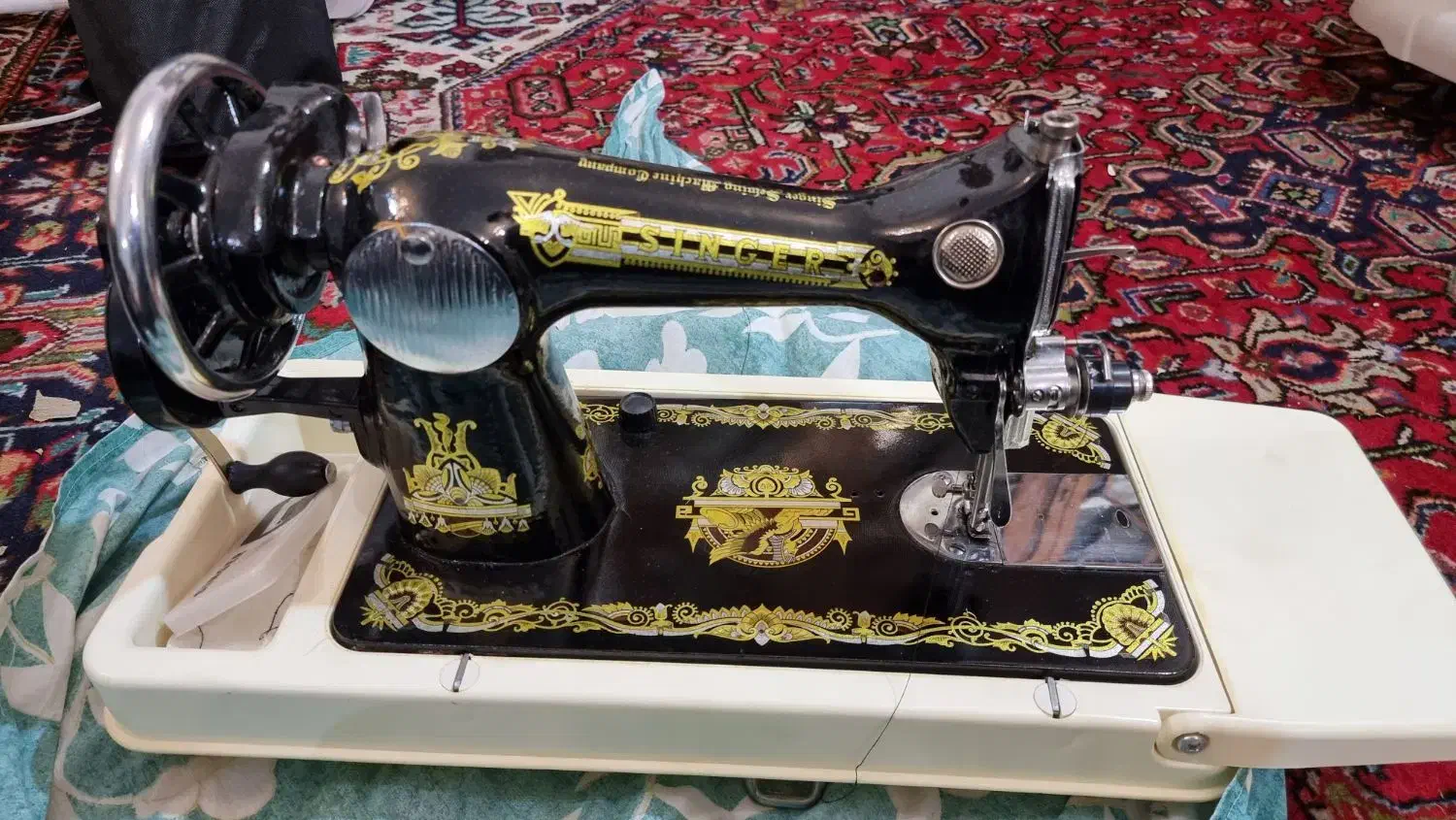 چرخ خیاطی|چرخ خیاطی و ریسندگی|خوی, |دیوار