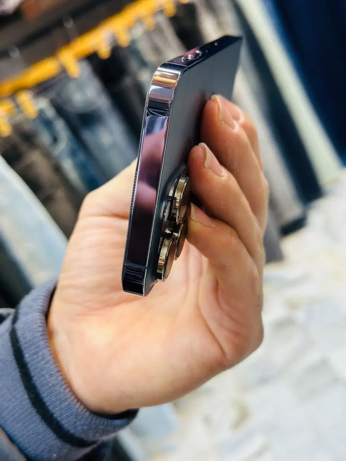 گوشی همراه|موبایل|قم, نیروگاه|دیوار