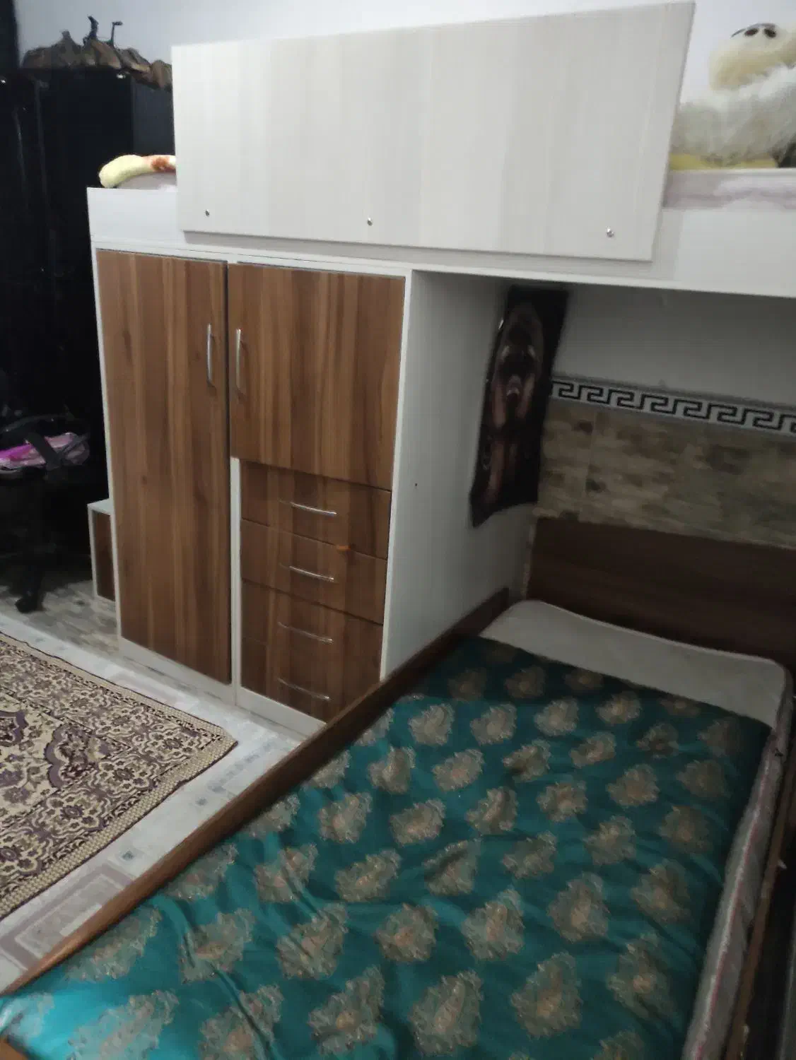 تخت دو طبقه|تخت و سرویس خواب|هشتگرد, هشتگرد قدیم|دیوار